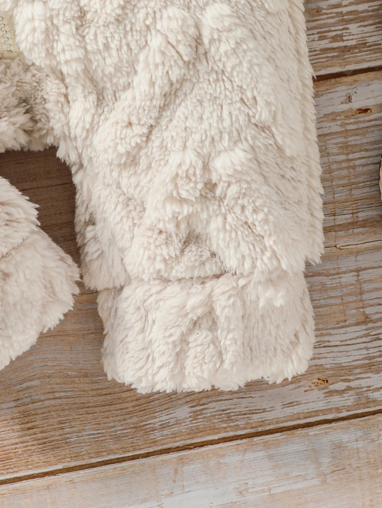 Baby Boys Winter Plush Hoodie Jumpsuit – Warm Long Sleeve Zipper Romper for Newborns (0–24M)