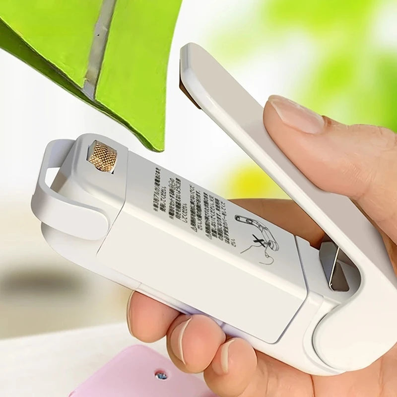 Mini Heat Bag Sealer – Portable Thermal Sealing Tool for Plastic Food Storage Bags